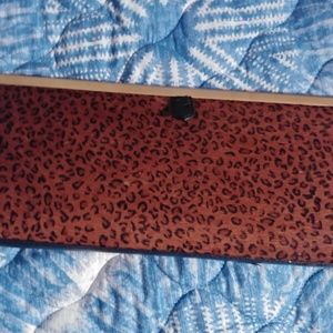 Chinese Laundry Clutch